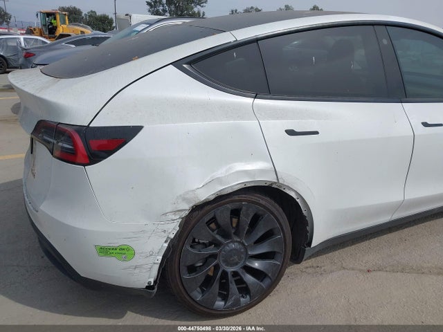 Продаж на аукціоні авто 2021 Tesla Model Y Long Range Dual Motor All-wheel Drive, vin: 5YJYGDEE0MF068638, номер лоту: 44750498