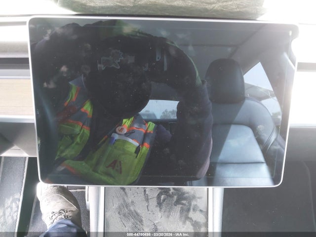 Продаж на аукціоні авто 2021 Tesla Model Y Long Range Dual Motor All-wheel Drive, vin: 5YJYGDEE0MF068638, номер лоту: 44750498