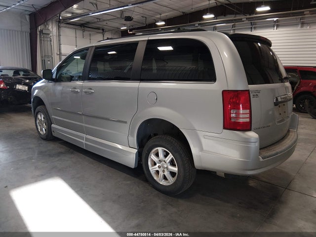 2009 CHRYSLER TOWN & COUNTRY 2A8HR54119R514251 Photo 2