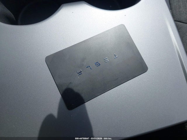 2026 TESLA MODEL Y 7SAYGDEEXTA639292 Photo 10