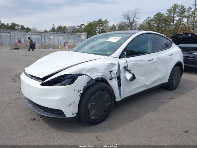 2026 TESLA MODEL Y 7SAYGDEEXTA639292 Photo 1
