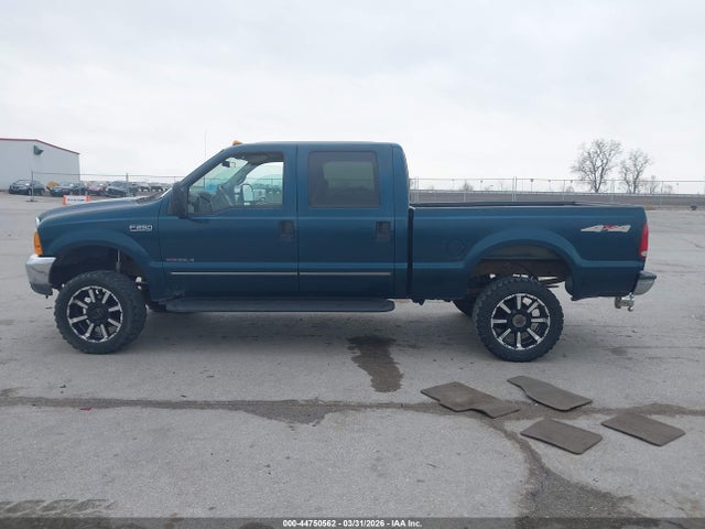 44750562 :رقم المزاد ، 1FTNW21F1XEE84115 vin ، 1999 Ford F-250 Lariat/xl/xlt مزاد بيع