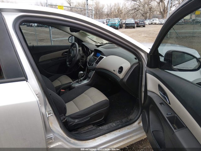 1G1PC5SH9G7135963 Chevrolet Cruze Limited Ls Auto