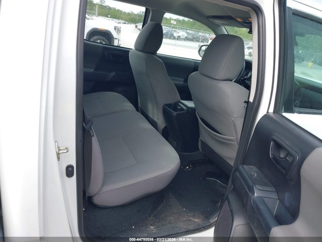 5TFAX5GN9JX125148 Toyota Tacoma Sr