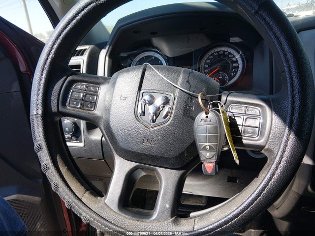 2017 Ram 1500 Express  4x4 5'7 Box მანქანა იყიდება აუქციონზე, vin: 3C6RR7KT3HG574314, აუქციონის ნომერი: 44750621