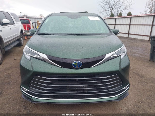 Toyota Sienna Platinum 2023 5TDESKFC8PS101436 Image 12