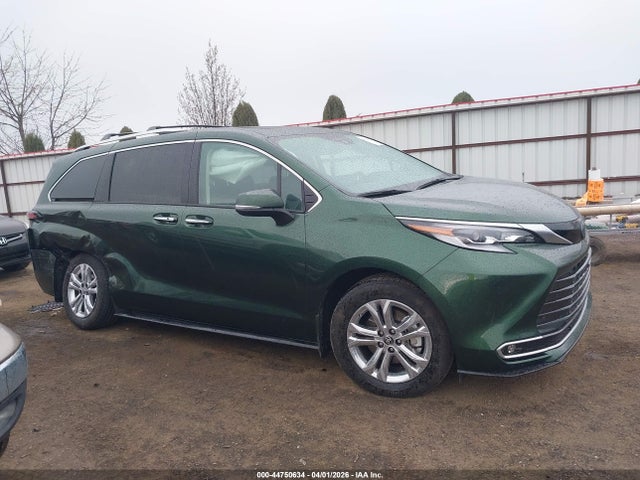 Toyota Sienna Platinum 2023 5TDESKFC8PS101436 Image 13