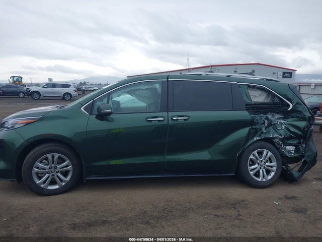Toyota Sienna Platinum 2023 5TDESKFC8PS101436 Image 14