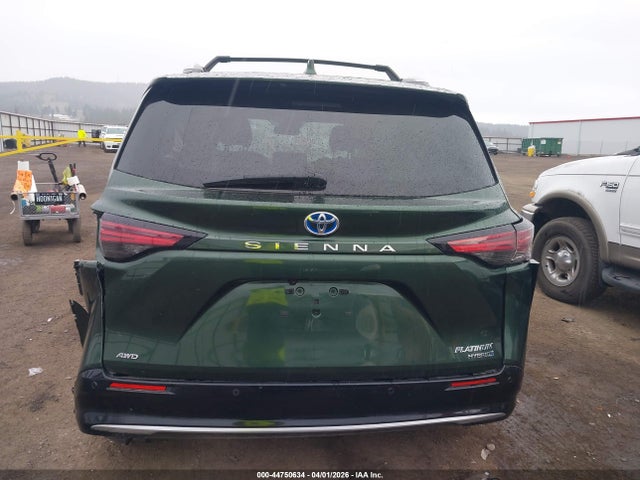 Toyota Sienna Platinum 2023 5TDESKFC8PS101436 Image 16