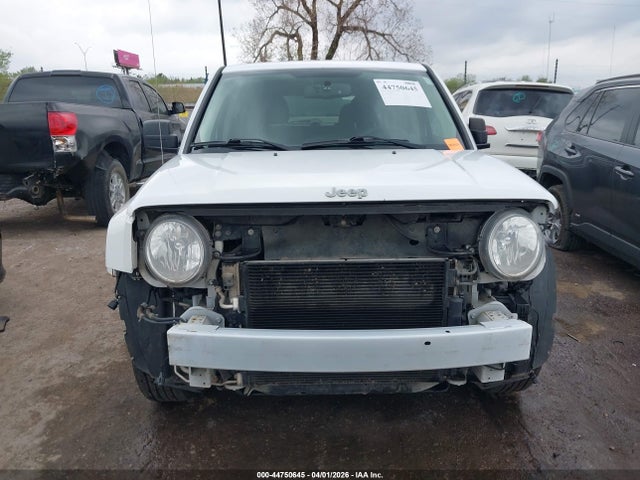44750645 :رقم المزاد ، 1C4NJPBB2HD121143 vin ، 2017 Jeep Patriot Sport Fwd مزاد بيع