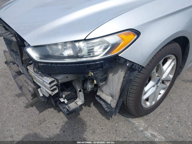 3FA6P0H70FR163088 Ford FUSION SE