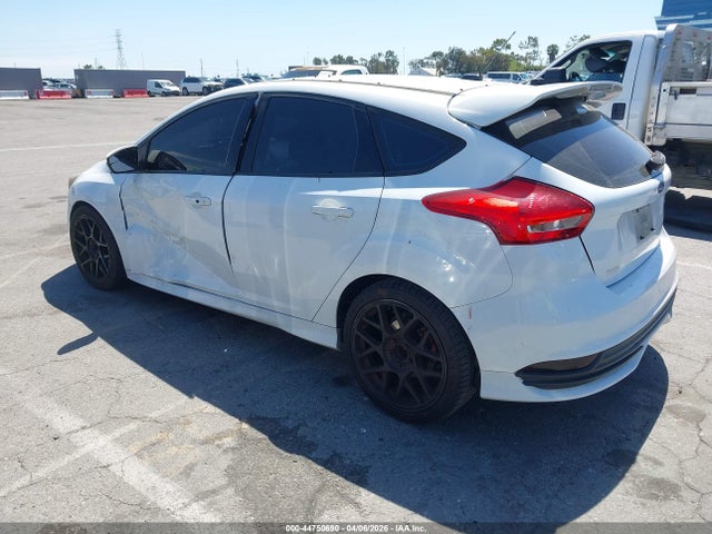 1FADP3L90JL213531 Ford FOCUS ST