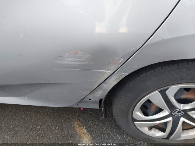 Honda Civic Lx 2017 2HGFC2F5XHH558429 Image 19
