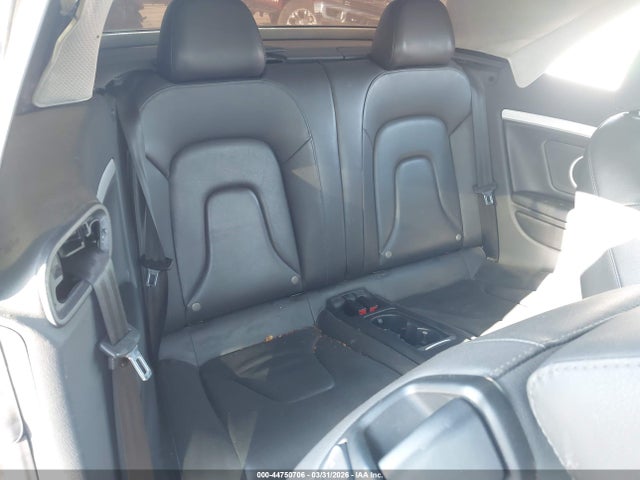 44750706 :رقم المزاد ، WAUJFAFH3BN017335 vin ، 2011 Audi A5 2.0t Premium مزاد بيع