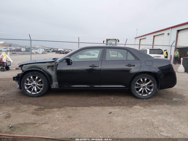 Продажа на аукционе авто 2014 Chrysler 300 300s, vin: 2C3CCAGG8EH358290, номер лота: 44750713