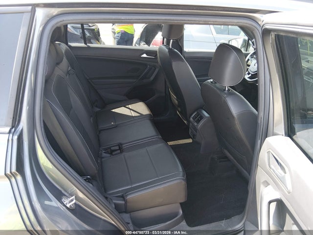 44750723 :رقم المزاد ، 3VV2B7AX0MM055026 vin ، 2021 Volkswagen Tiguan 2.0t Se/2.0t Se R-line Black/2.0t Sel مزاد بيع