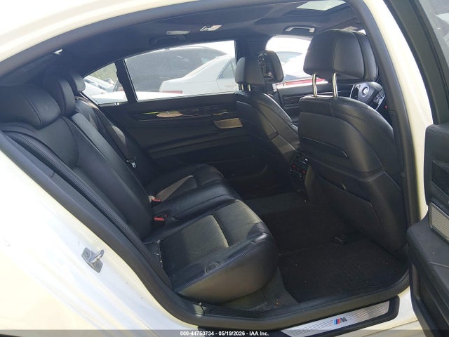 44750734 :رقم المزاد ، WBAYF8C51FD653989 vin ، 2015 Bmw 750li Xdrive مزاد بيع