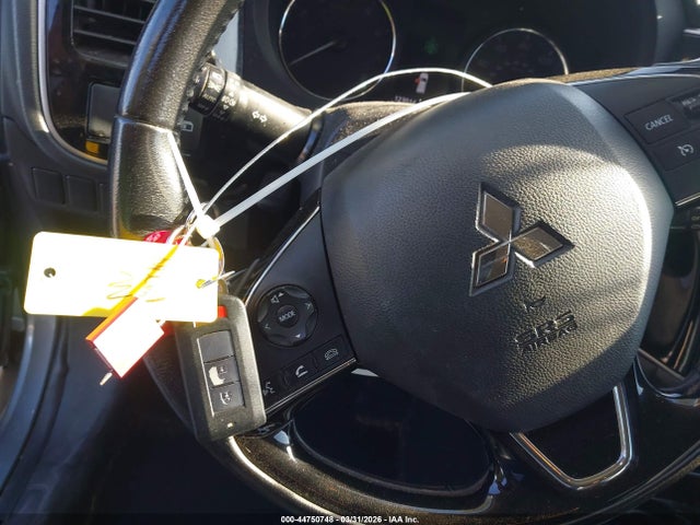 2017 Mitsubishi Outlander Se/sel მანქანა იყიდება აუქციონზე, vin: JA4AD3A39HZ053817, აუქციონის ნომერი: 44750748