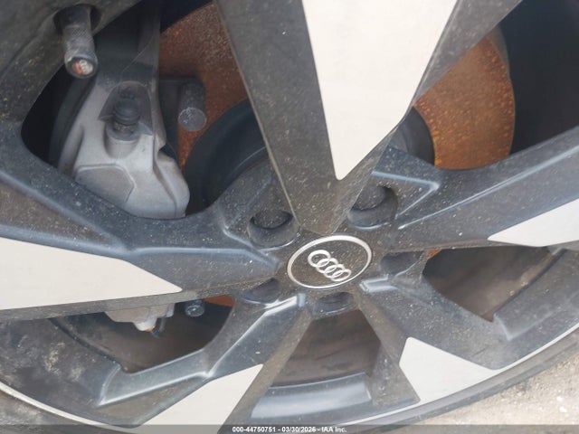 44750751 :رقم المزاد ، WAUENAF49HN010142 vin ، 2017 Audi A4 2.0t Premium مزاد بيع