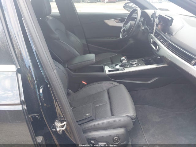 2017 AUDI A4 WAUENAF49HN010142 Photo 4