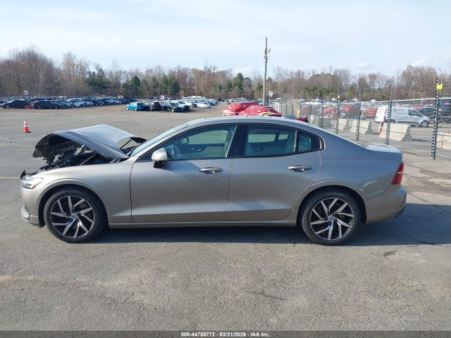 Auction sale of the 2019 Volvo S60 T6 Momentum, vin: 7JRA22TK6KG003780, lot number: 44750772
