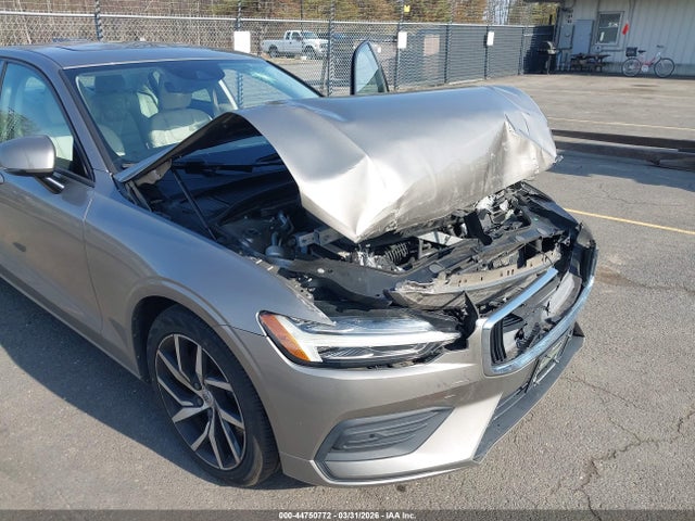 Auction sale of the 2019 Volvo S60 T6 Momentum, vin: 7JRA22TK6KG003780, lot number: 44750772
