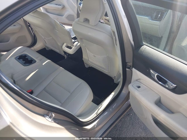 Auction sale of the 2019 Volvo S60 T6 Momentum, vin: 7JRA22TK6KG003780, lot number: 44750772
