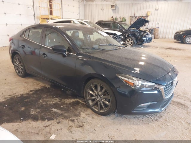 44750774 :رقم المزاد ، 3MZBN1V31JM198389 vin ، 2018 Mazda Mazda3 Touring مزاد بيع