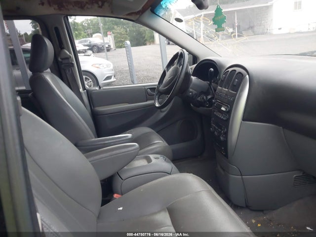 44750776 :رقم المزاد ، 2A4GP54L16R670967 vin ، 2006 Chrysler Town & Country Touring مزاد بيع