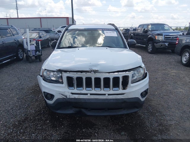2015 Jeep Compass Sport მანქანა იყიდება აუქციონზე, vin: 1C4NJCBA0FD219066, აუქციონის ნომერი: 44750786