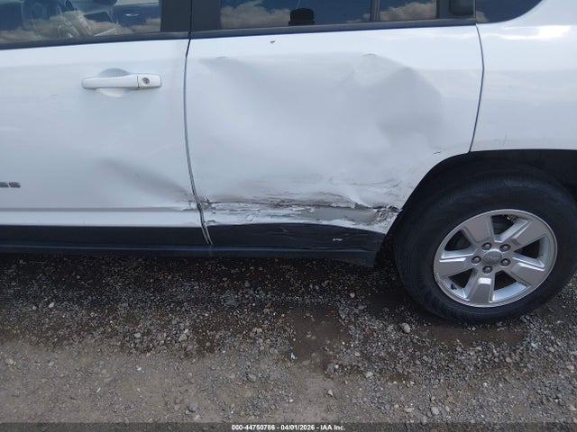 2015 Jeep Compass Sport მანქანა იყიდება აუქციონზე, vin: 1C4NJCBA0FD219066, აუქციონის ნომერი: 44750786