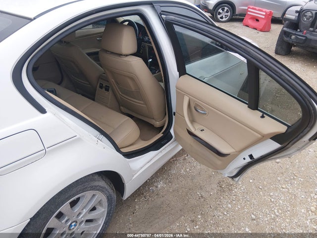 2007 Bmw 328xi მანქანა იყიდება აუქციონზე, vin: WBAVC73577KP35552, აუქციონის ნომერი: 44750787