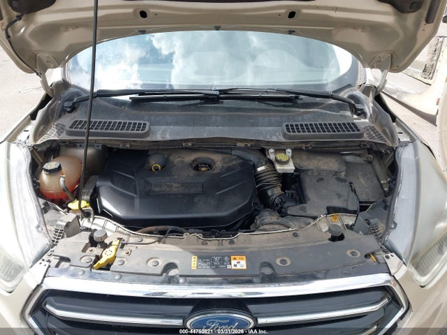 1FMCU0J97HUE74851 Ford Escape Titanium