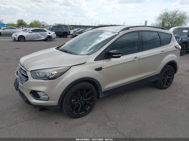 1FMCU0J97HUE74851 Ford Escape Titanium