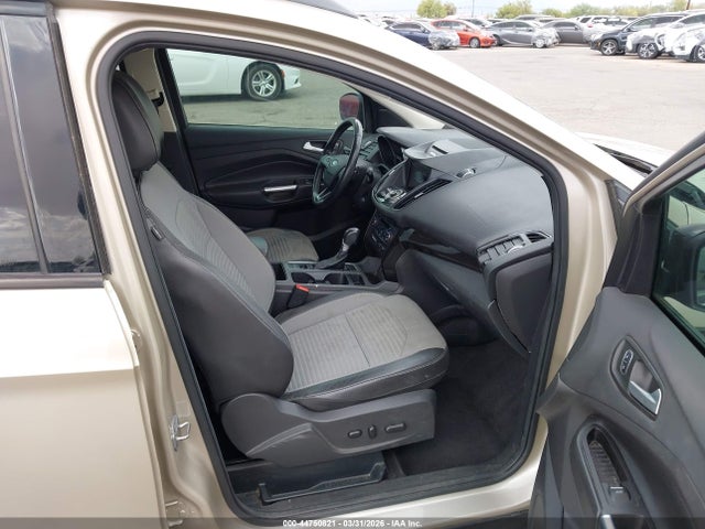 1FMCU0J97HUE74851 Ford Escape Titanium