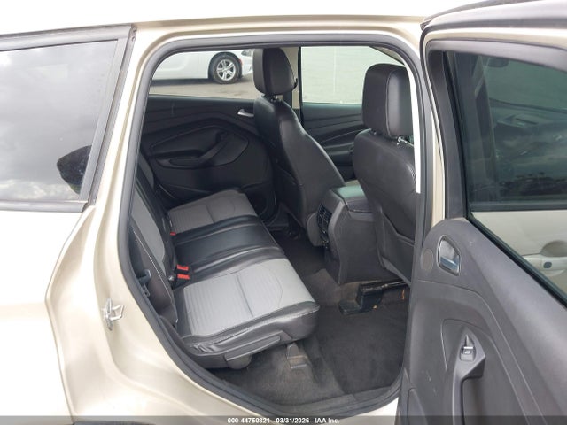 1FMCU0J97HUE74851 Ford Escape Titanium