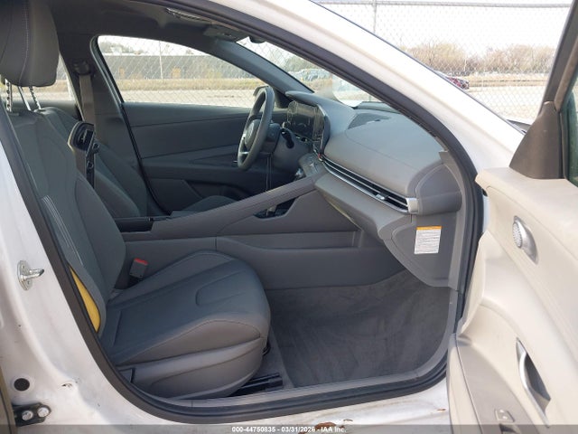 Продаж на аукціоні авто 2024 Hyundai Elantra Hybrid Blue, vin: KMHLM4DJ8RU116768, номер лоту: 44750835