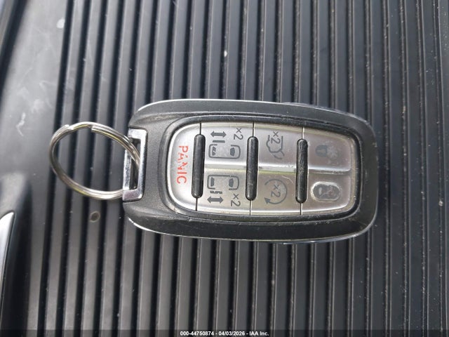 44750874 :رقم المزاد ، 2C4RC1BG9PR512399 vin ، 2023 Chrysler Pacifica Touring L مزاد بيع