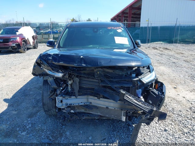 Продажа на аукционе авто 2023 Chevrolet Traverse Awd Lt Cloth, vin: 1GNEVGKW1PJ323938, номер лота: 44750898