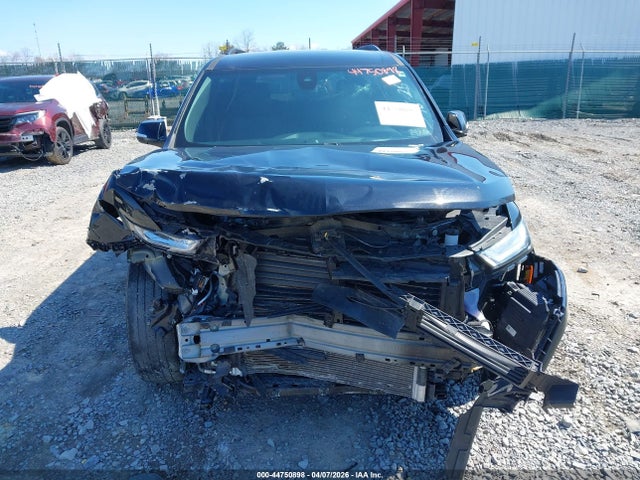 Продажа на аукционе авто 2023 Chevrolet Traverse Awd Lt Cloth, vin: 1GNEVGKW1PJ323938, номер лота: 44750898