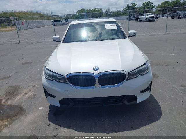 3MW5R1J0XM8B70701 BMW 330I