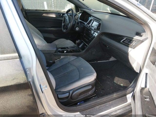 2015 Hyundai Sonata Sport მანქანა იყიდება აუქციონზე, vin: 5NPE34AFXFH046163, აუქციონის ნომერი: 44750962
