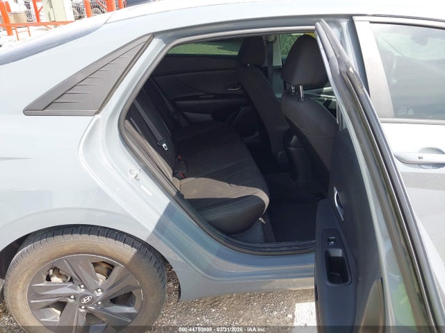 KMHLM4AG9NU289797 Hyundai ELANTRA SEL