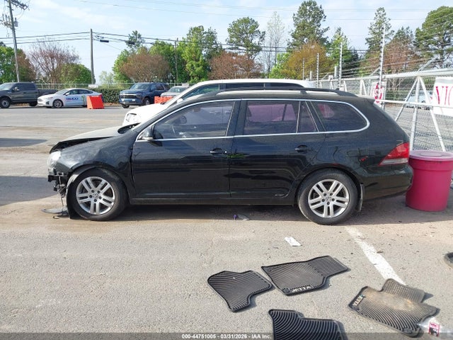 44751005 :رقم المزاد ، 3VWPL7AJ4BM711008 vin ، 2011 Volkswagen Jetta Sportwagen 2.0l Tdi مزاد بيع