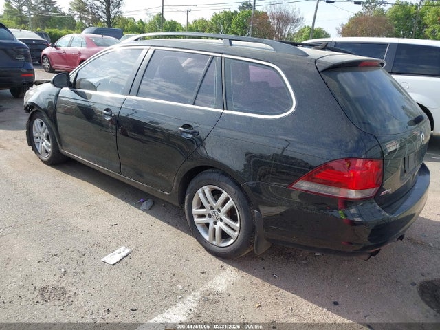 44751005 :رقم المزاد ، 3VWPL7AJ4BM711008 vin ، 2011 Volkswagen Jetta Sportwagen 2.0l Tdi مزاد بيع
