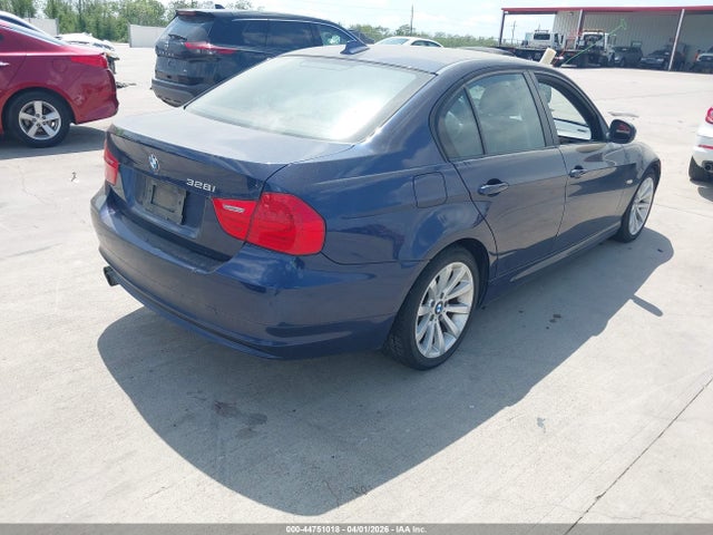 44751018 :رقم المزاد ، WBAPH7G56BNN06419 vin ، 2011 Bmw 328i مزاد بيع