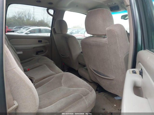 Продажа на аукционе авто 2001 Gmc Yukon Xl 1500 Sle, vin: 3GKFK16T91G172699, номер лота: 44751025