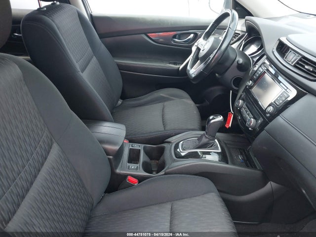 JN8AT2MV4HW277776 Nissan ROGUE SV