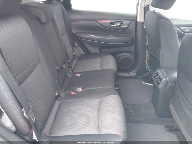 JN8AT2MV4HW277776 Nissan ROGUE SV