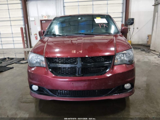 2C4RDGBG2JR161231 Dodge Grand Caravan Se Plus